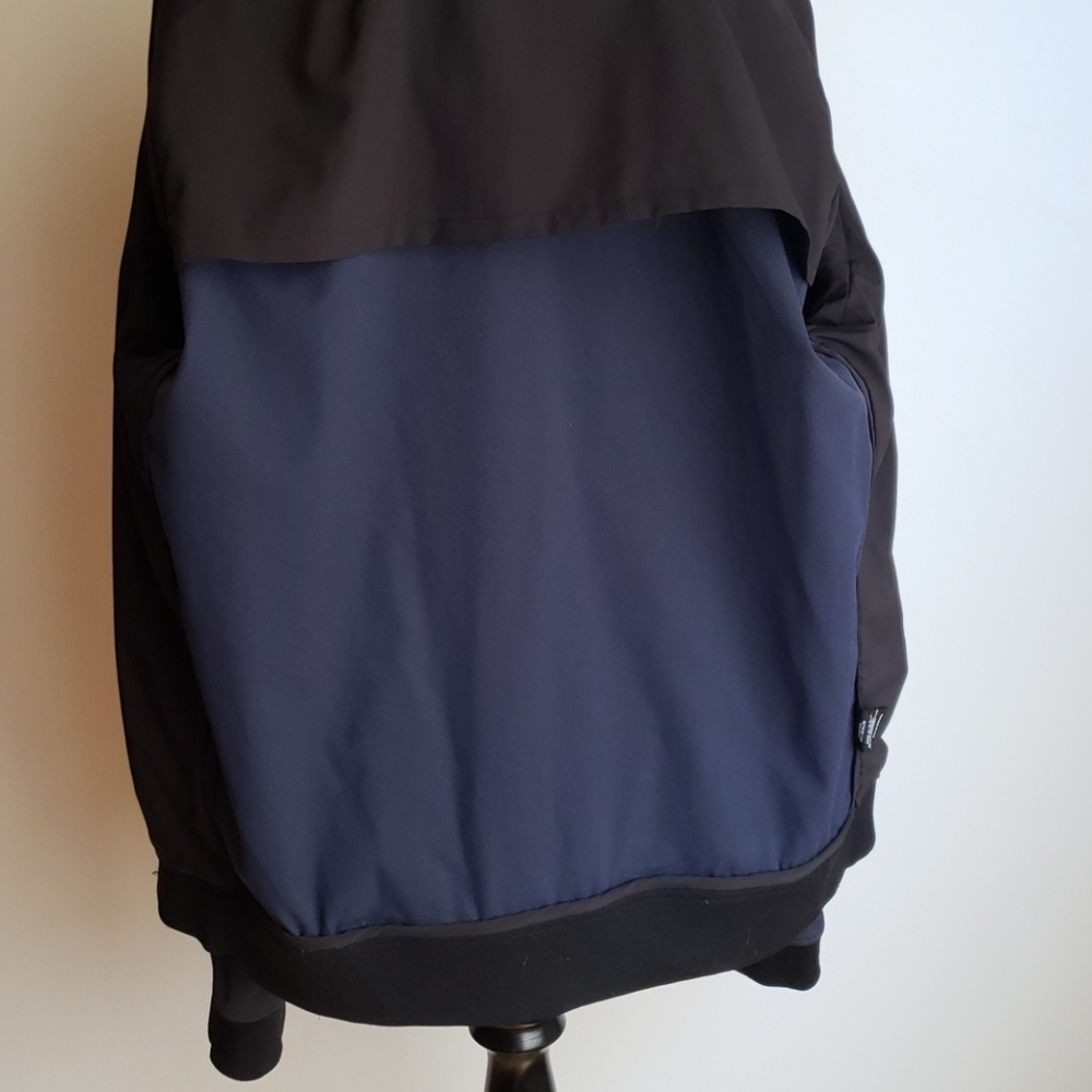 Jacket - Picture 6 of 6